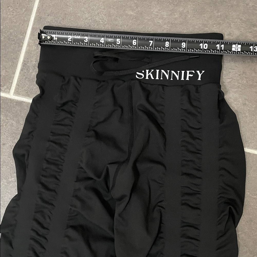 Women's Black Pants - Picture 6 of 10